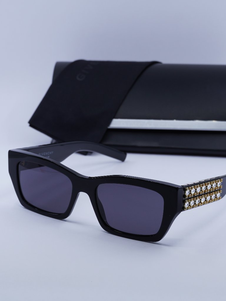 Givenchy Gv40077i 01a Rectangle Sunglasses - Black / Grey
